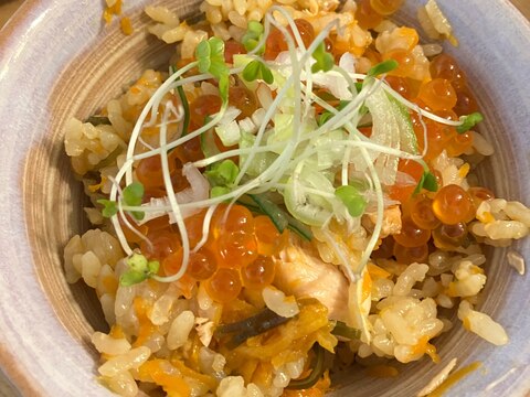 にんじん入り!炊飯器ではらこ飯